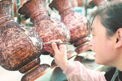 景泰藍(lán)工藝閃耀饒陽 匠心產(chǎn)品遠(yuǎn)銷海內(nèi)外